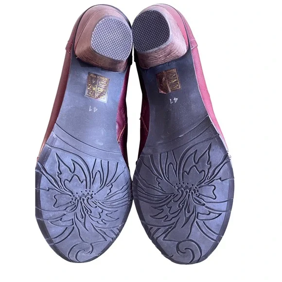 L'Artiste by Spring Step Burgundy Floral Embroidered Leather Boot 41-US 9.5-10 - Picture 10 of 10